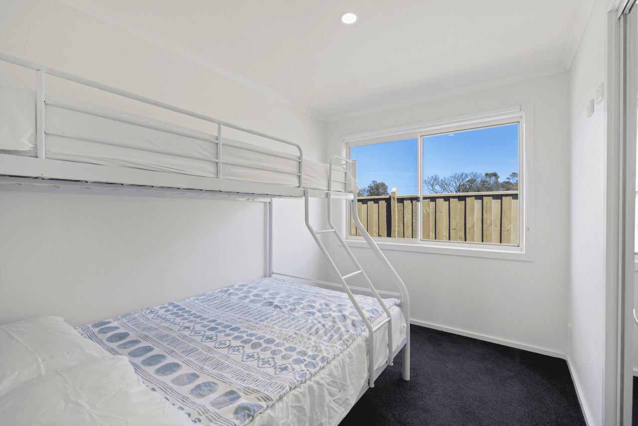 10 Hobsons Parade, COWES, VIC 3922