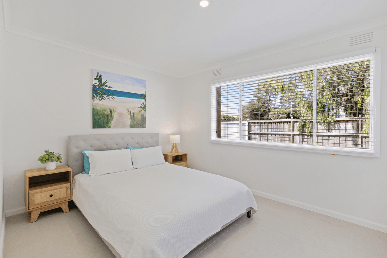 10 Hobsons Parade, COWES, VIC 3922