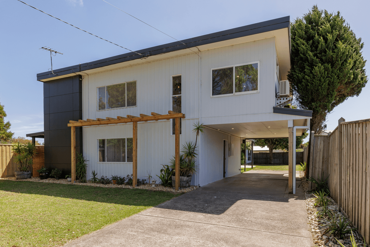 10 Hobsons Parade, COWES, VIC 3922