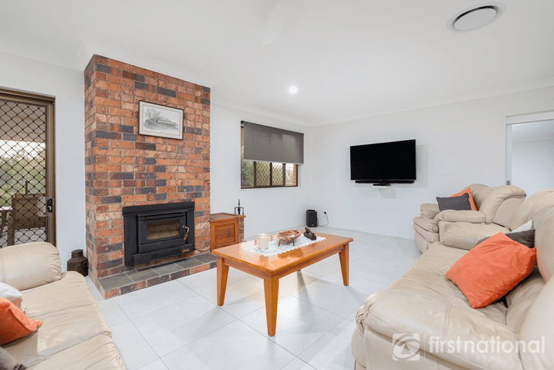 103 Commissioners Flat Road, PEACHESTER, QLD 4519