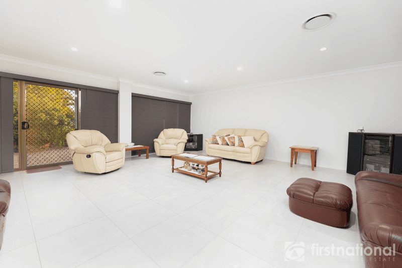 103 Commissioners Flat Road, PEACHESTER, QLD 4519