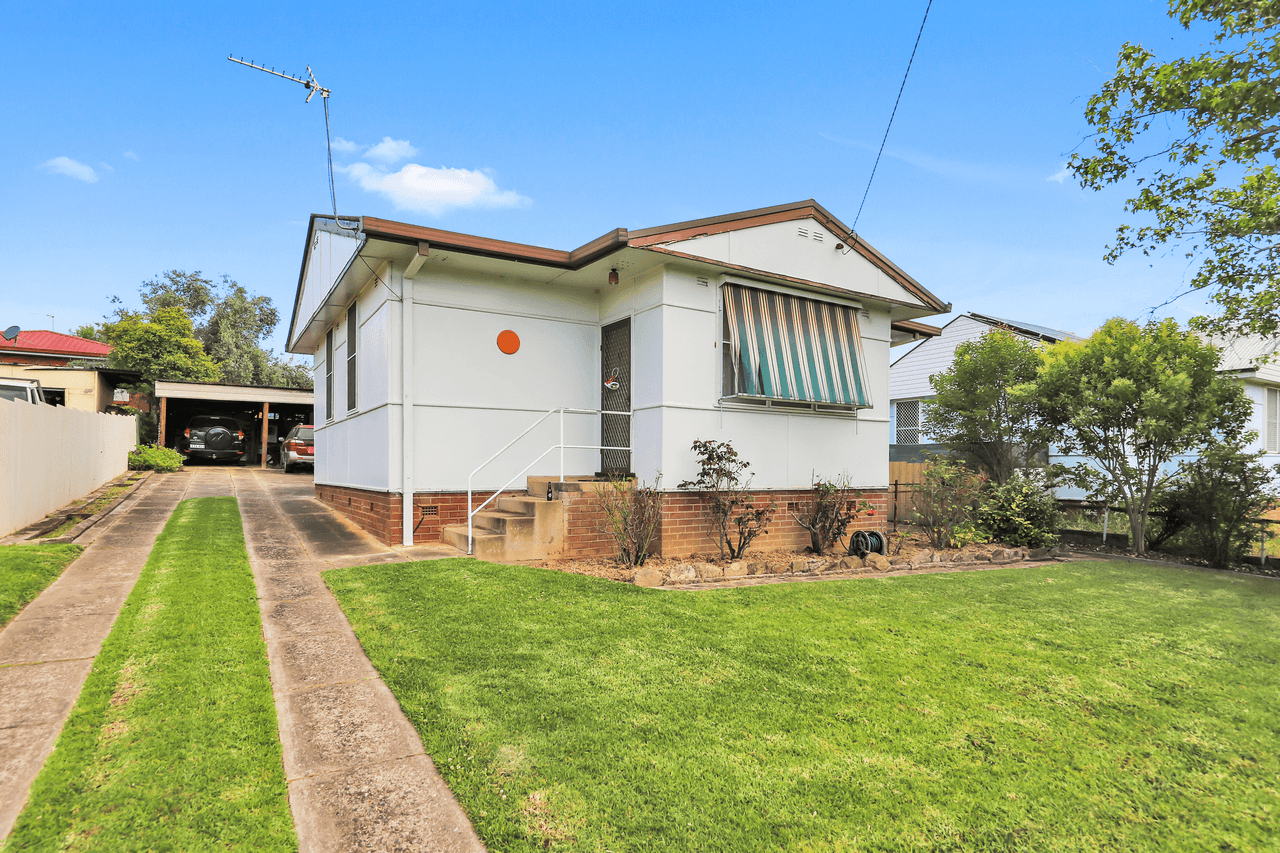 110 Broughton Street, TUMUT, NSW 2720