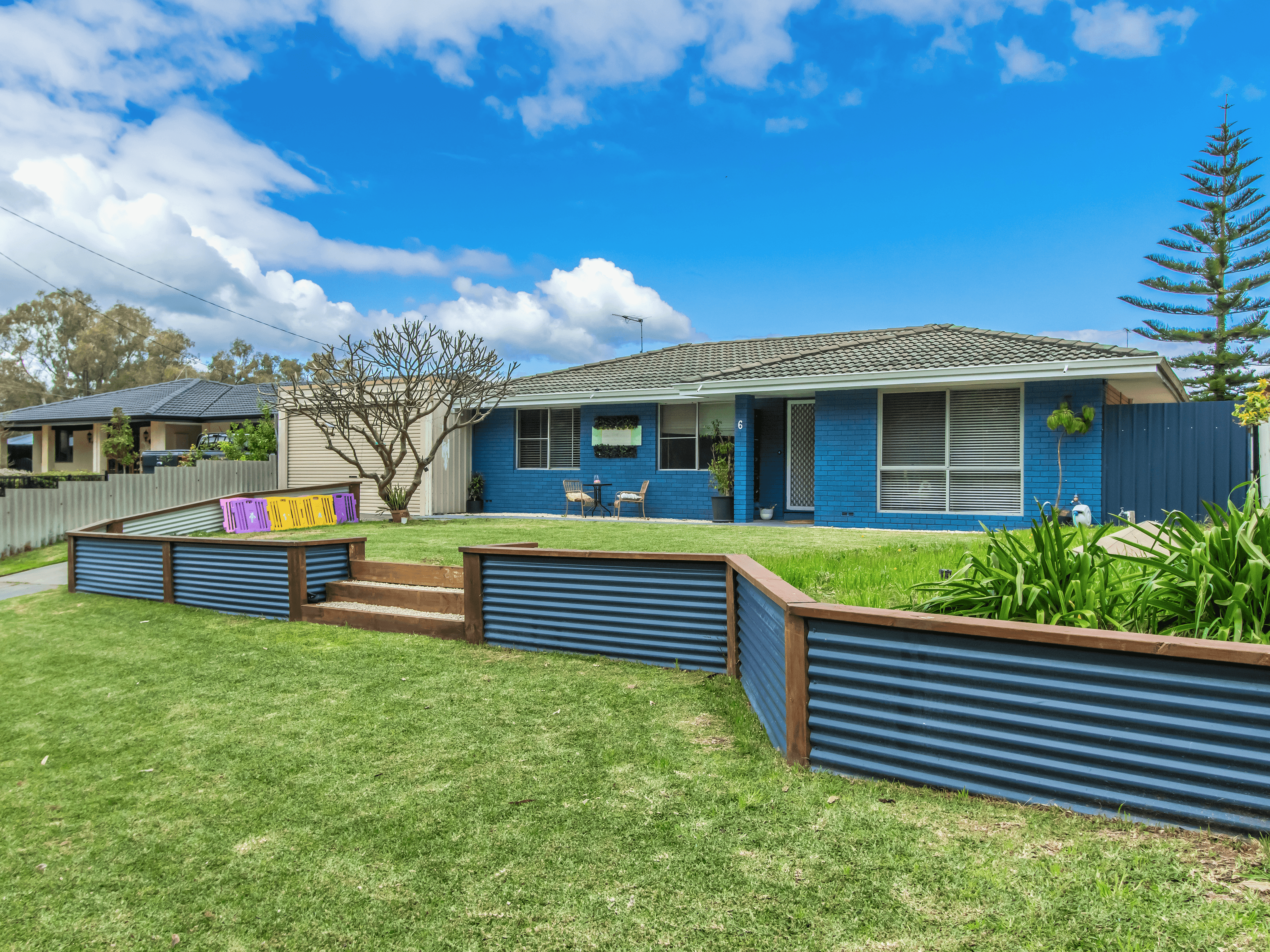 6 Karinga Road, SAN REMO, WA 6210