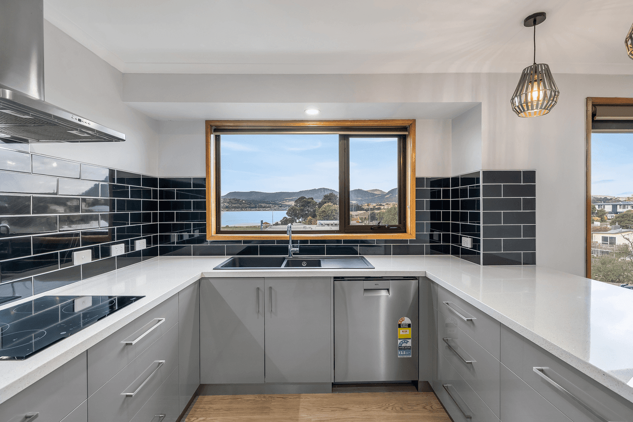 11A Abbotsfield Road, CLAREMONT, TAS 7011