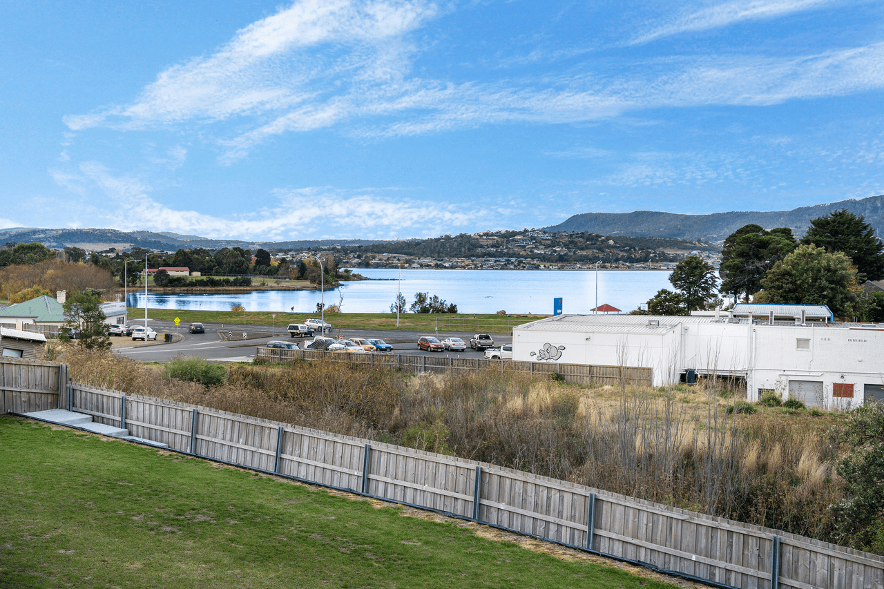 11A Abbotsfield Road, CLAREMONT, TAS 7011