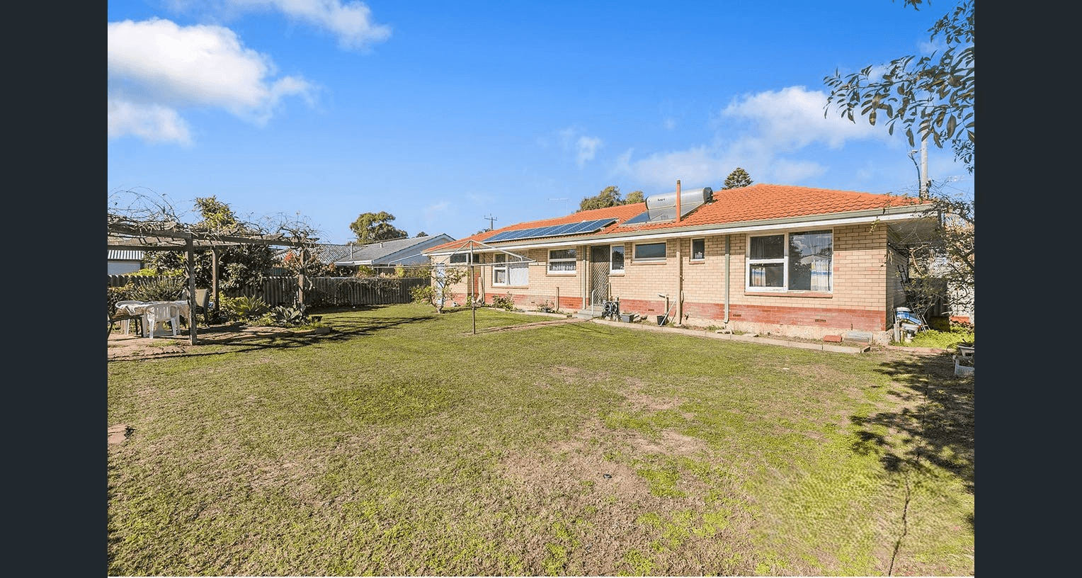 10 Farris Street, ROCKINGHAM, WA 6168