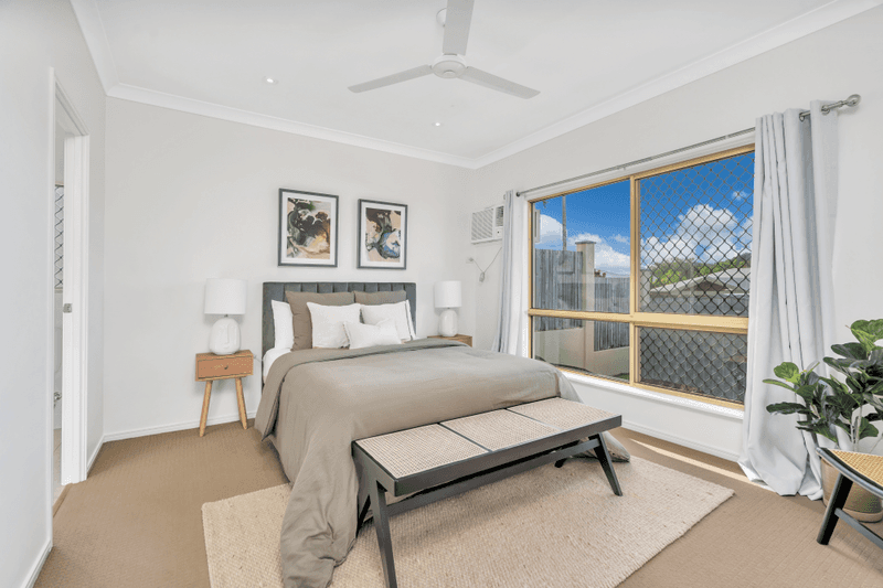 10 Sweetlip Close, KANIMBLA, QLD 4870