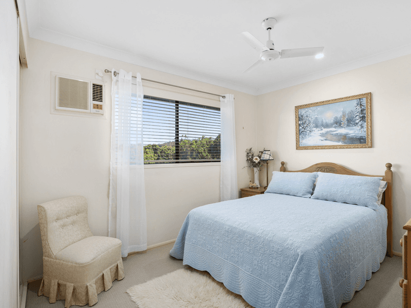 2/42 Penrhyn Street, PACIFIC PINES, QLD 4211