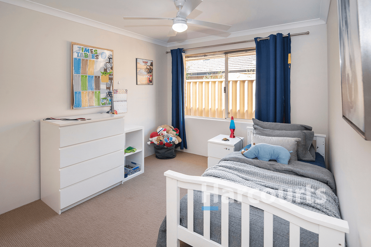 12 Santons Approach, YALYALUP, WA 6280