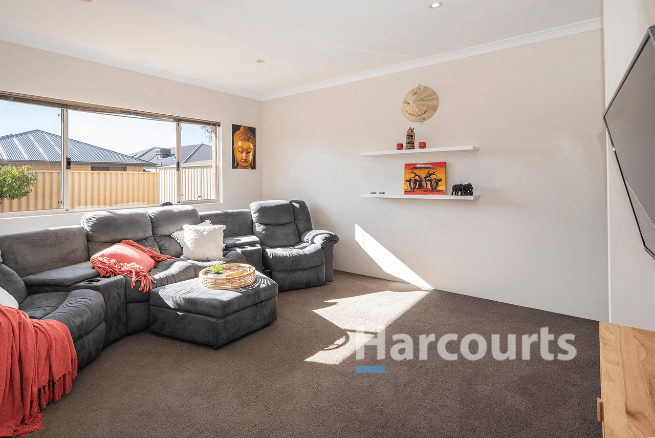 12 Santons Approach, YALYALUP, WA 6280