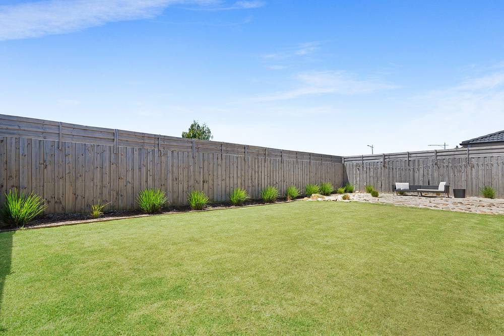 8 Snedden Street, Armstrong Creek, VIC 3217