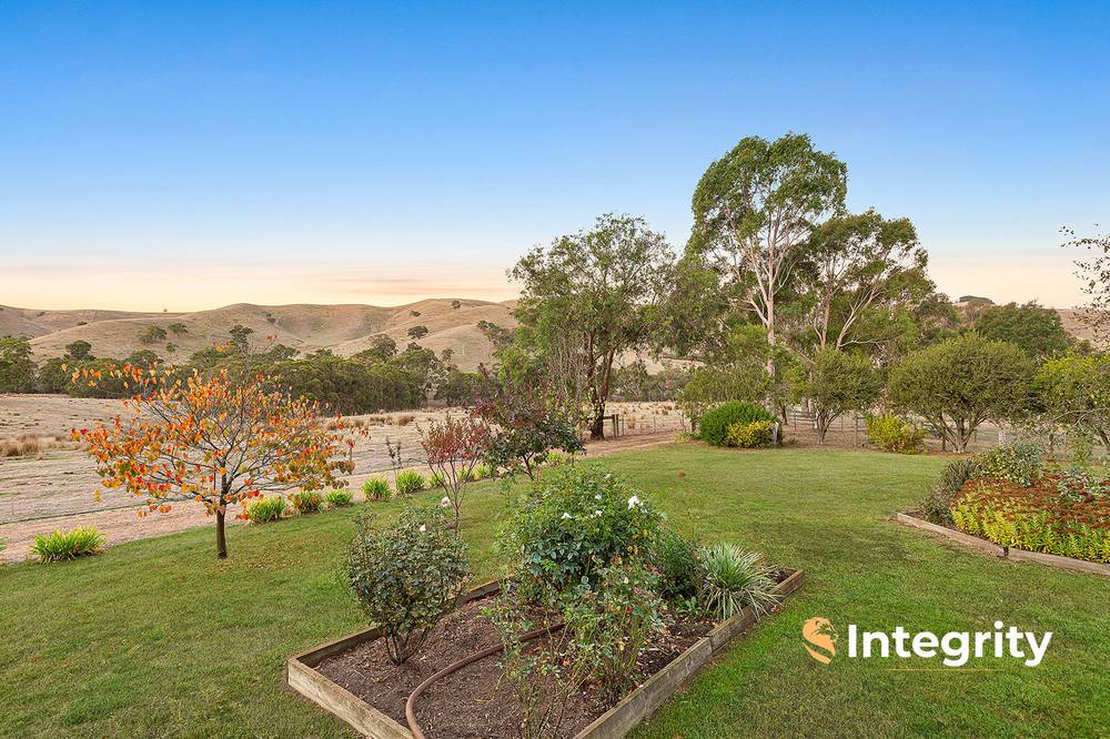 588 Larritts Lane, Glenburn, VIC 3717