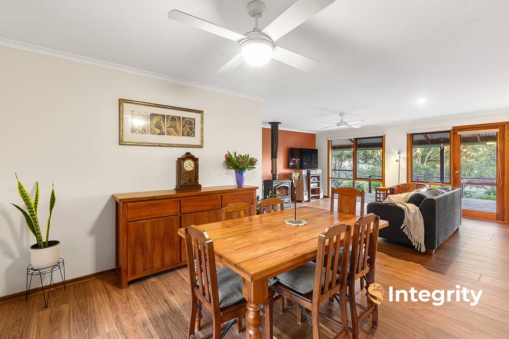 588 Larritts Lane, Glenburn, VIC 3717