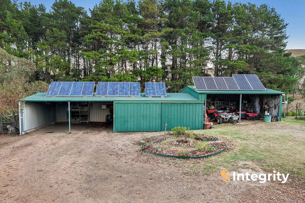 588 Larritts Lane, Glenburn, VIC 3717