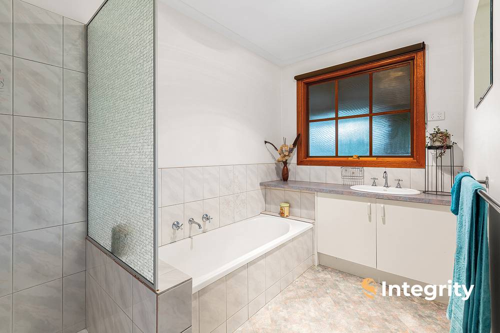 588 Larritts Lane, Glenburn, VIC 3717