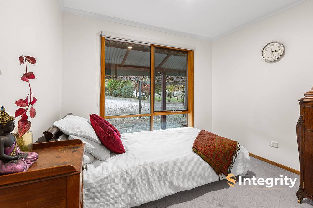 588 Larritts Lane, Glenburn, VIC 3717
