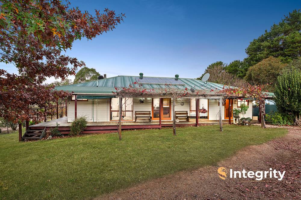 588 Larritts Lane, Glenburn, VIC 3717