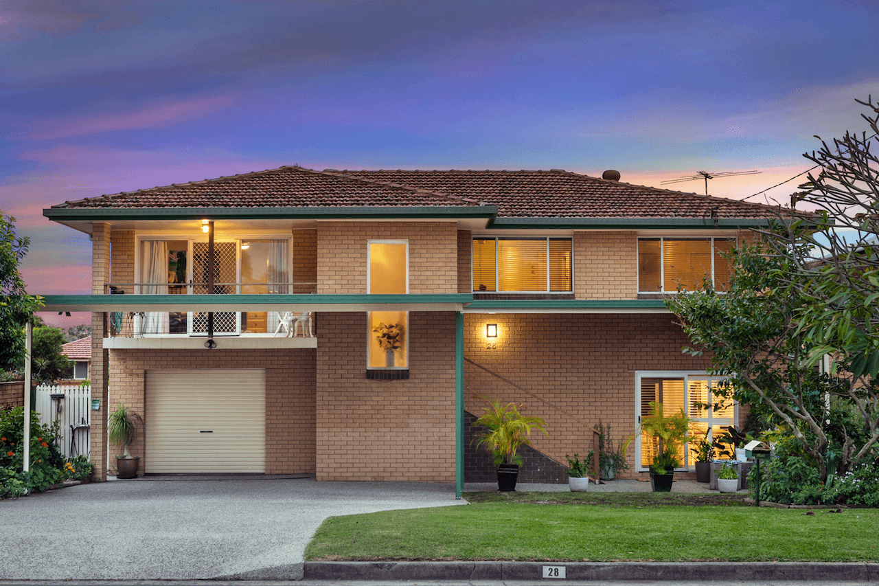 28 Williams Street, Redcliffe, QLD 4020