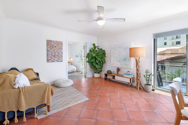 6/107 Hedges Avenue, Mermaid Beach, QLD 4218