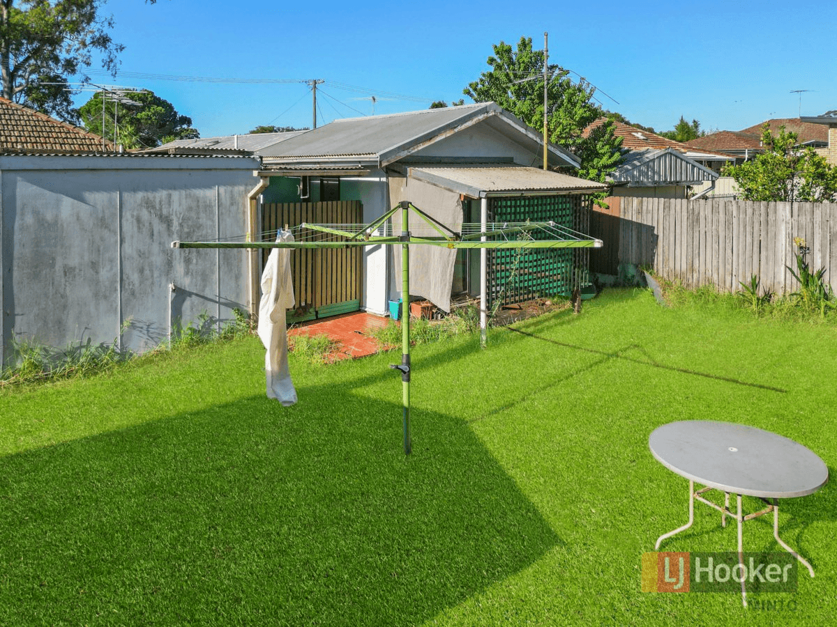 3 Lochee Avenue, MINTO, NSW 2566