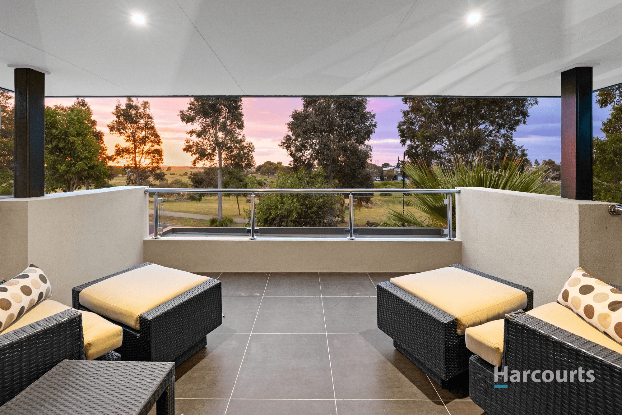 7 Otago Loop, Caroline Springs, VIC 3023