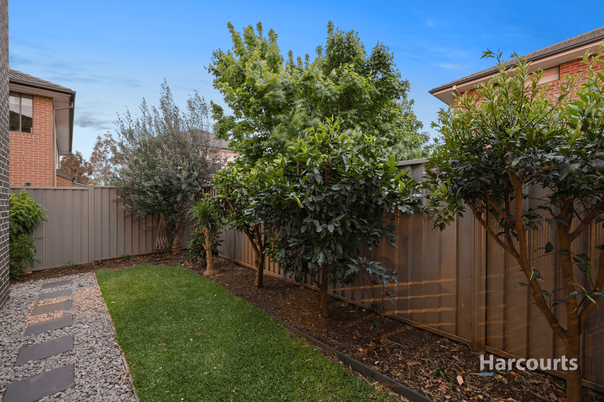 7 Otago Loop, Caroline Springs, VIC 3023