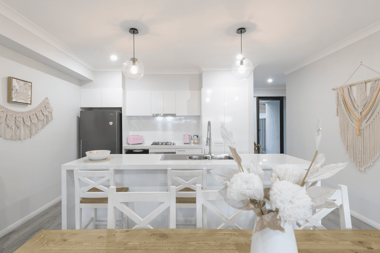 10 Alight Circuit, CAMERON PARK, NSW 2285