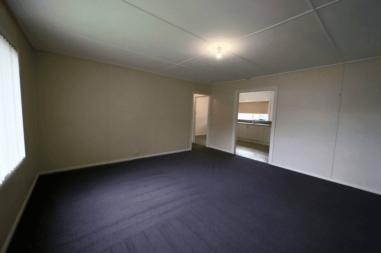 2 Smith Street, ZEEHAN, TAS 7469