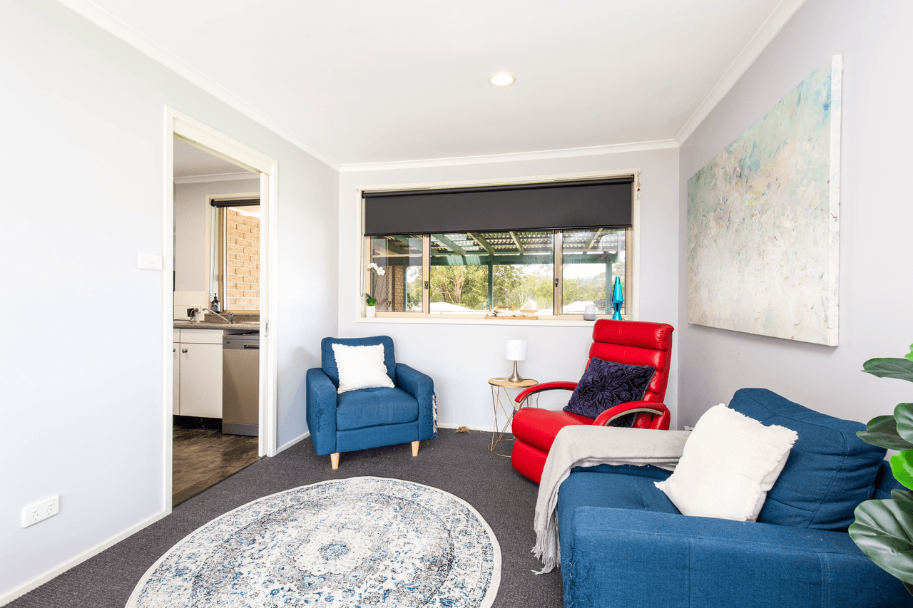 12 Redman Road, MEDOWIE, NSW 2318