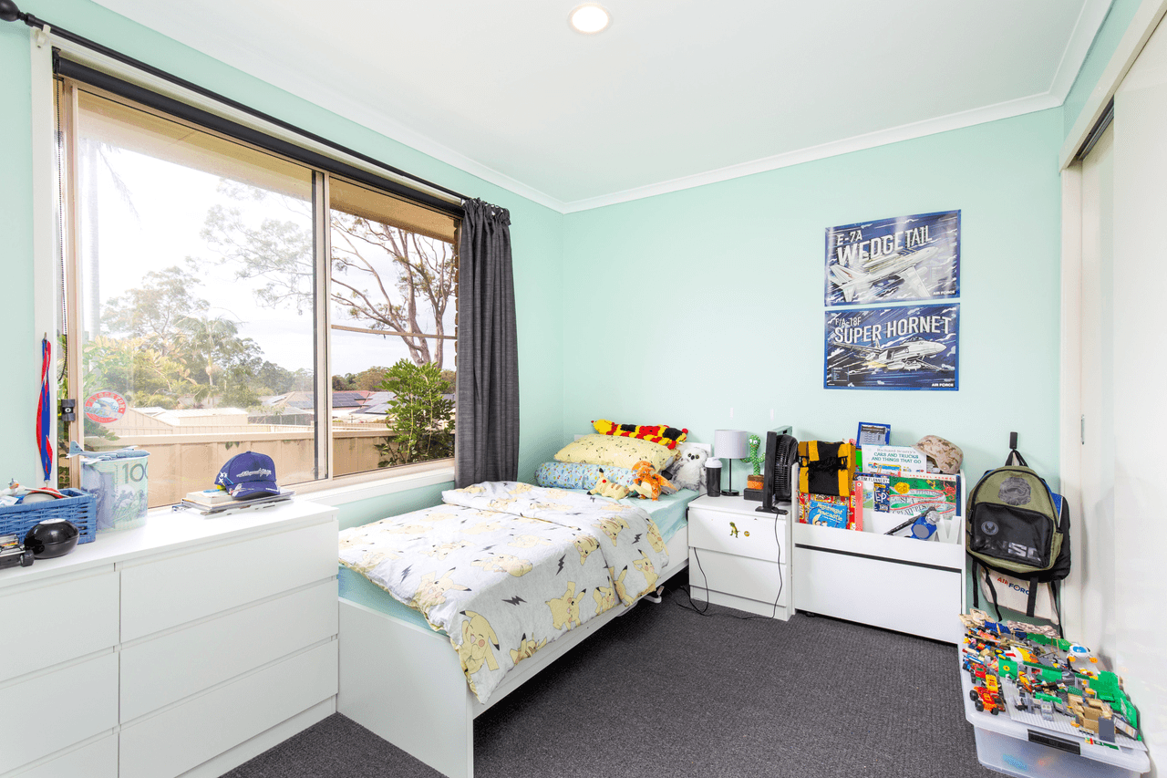 12 Redman Road, MEDOWIE, NSW 2318