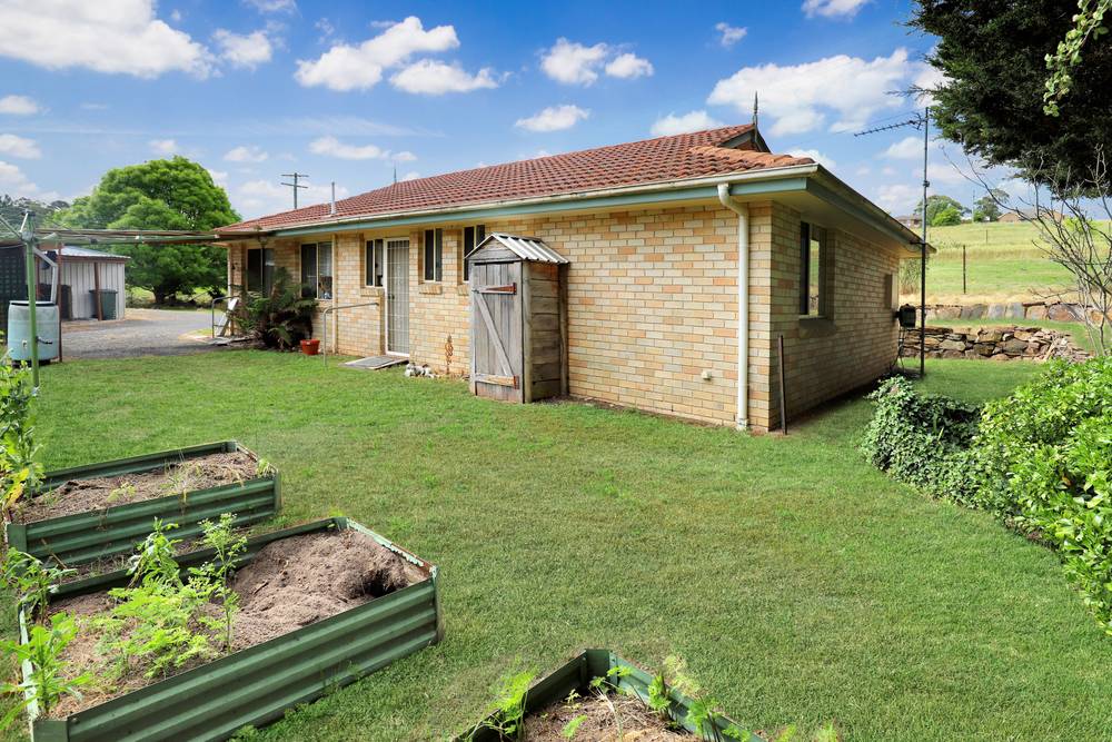 10 Dillon Street, Oberon, NSW 2787