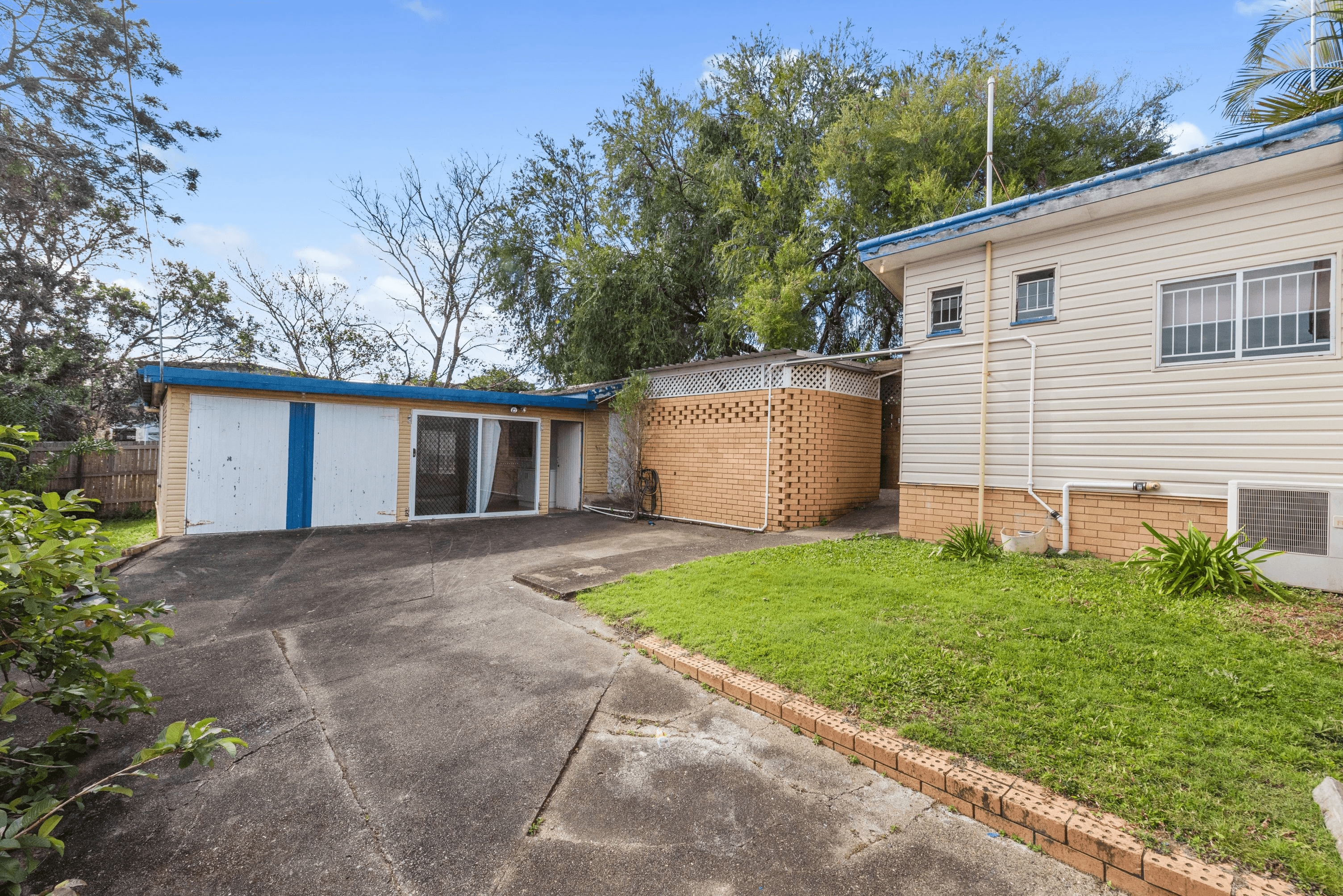 8 Dahlia Street, CANNON HILL, QLD 4170