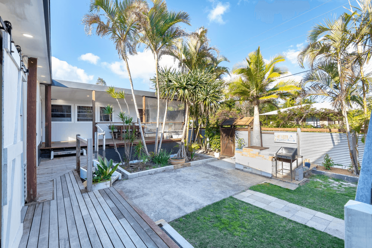 24 Fiddaman Road, EMERALD BEACH, NSW 2456