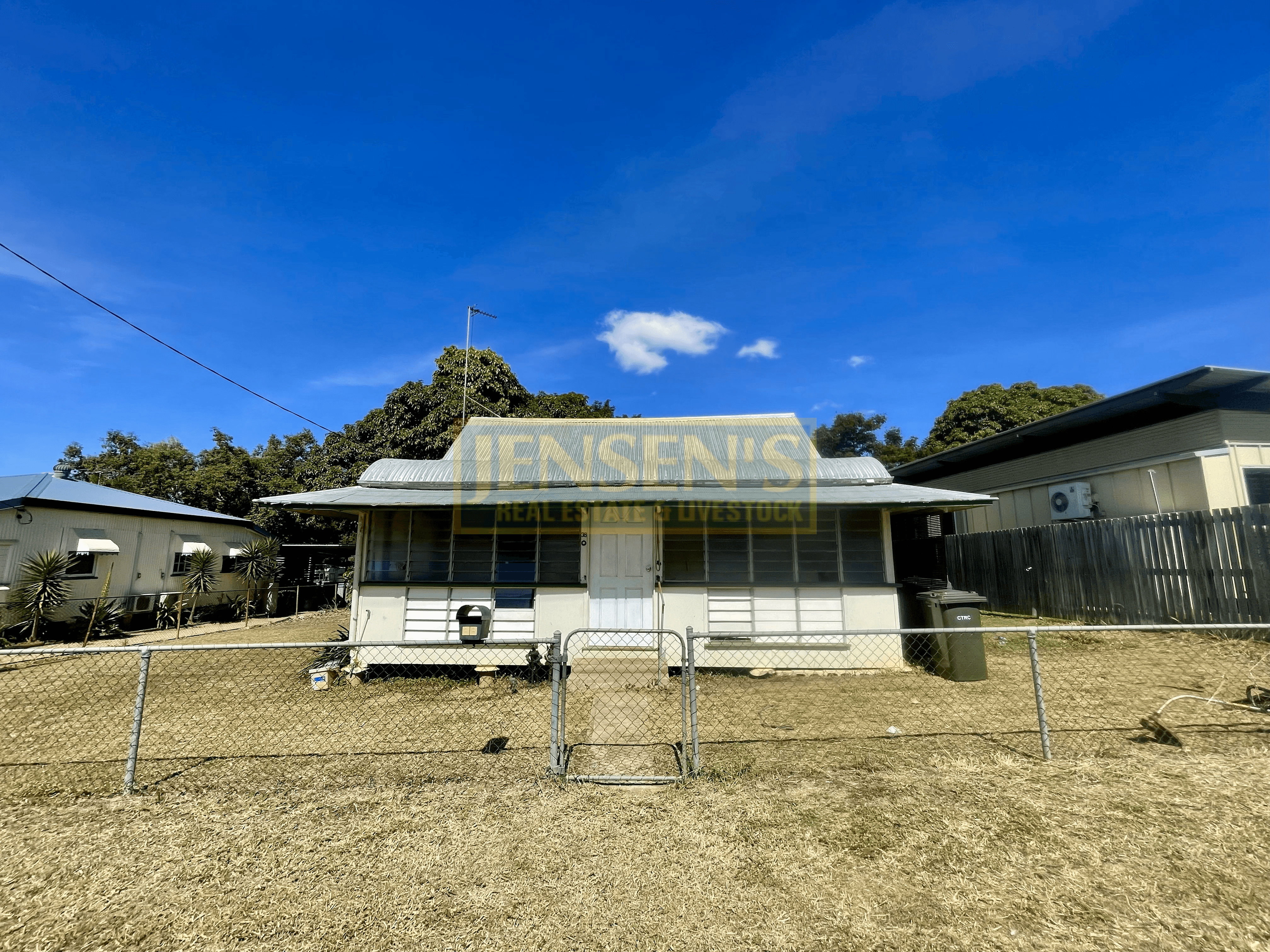 38 Aland Street, CHARTERS TOWERS CITY, QLD 4820