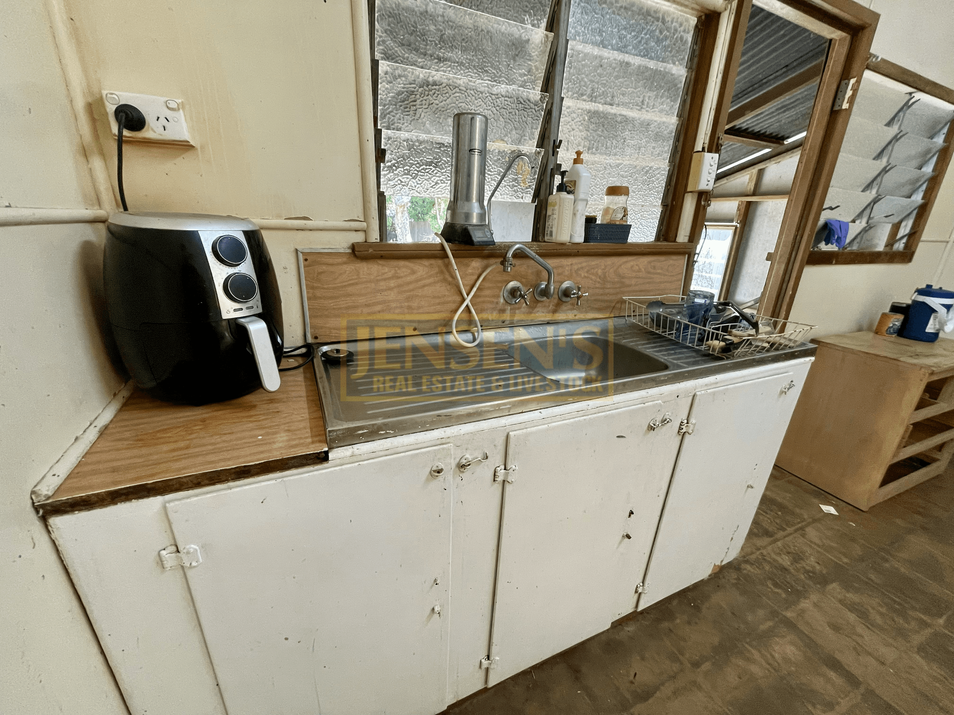 38 Aland Street, CHARTERS TOWERS CITY, QLD 4820