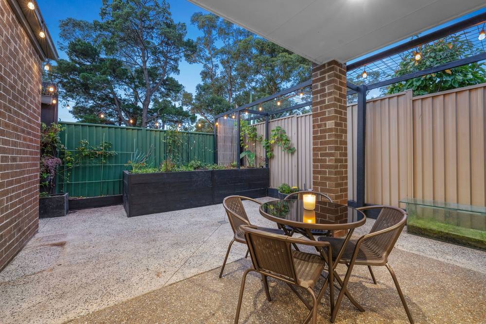2/5 Glenwood Drive, Springvale South, VIC 3172