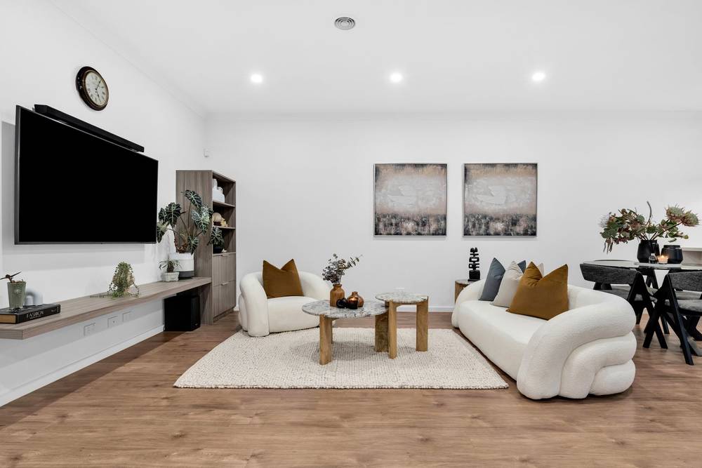 2/5 Glenwood Drive, Springvale South, VIC 3172