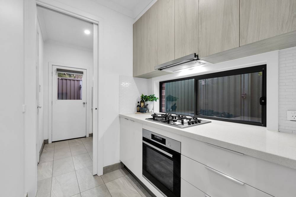 2/5 Glenwood Drive, Springvale South, VIC 3172