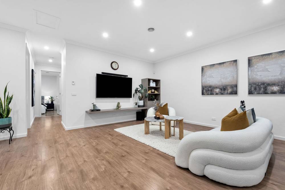 2/5 Glenwood Drive, Springvale South, VIC 3172