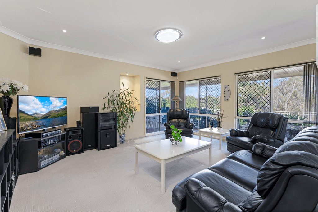 122 Olympus Drive, ROBINA, QLD 4226