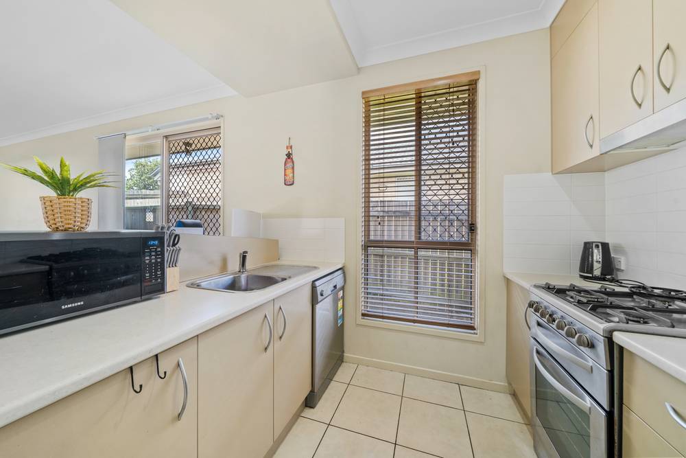 19 Barrington Street, SPRINGFIELD LAKES, QLD 4300