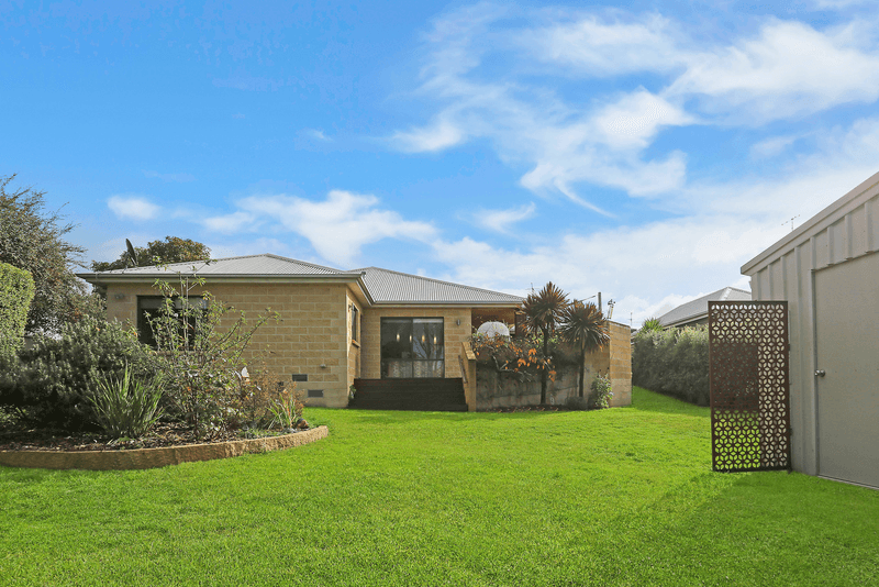 16 Sedgewick Street, HAMILTON, VIC 3300