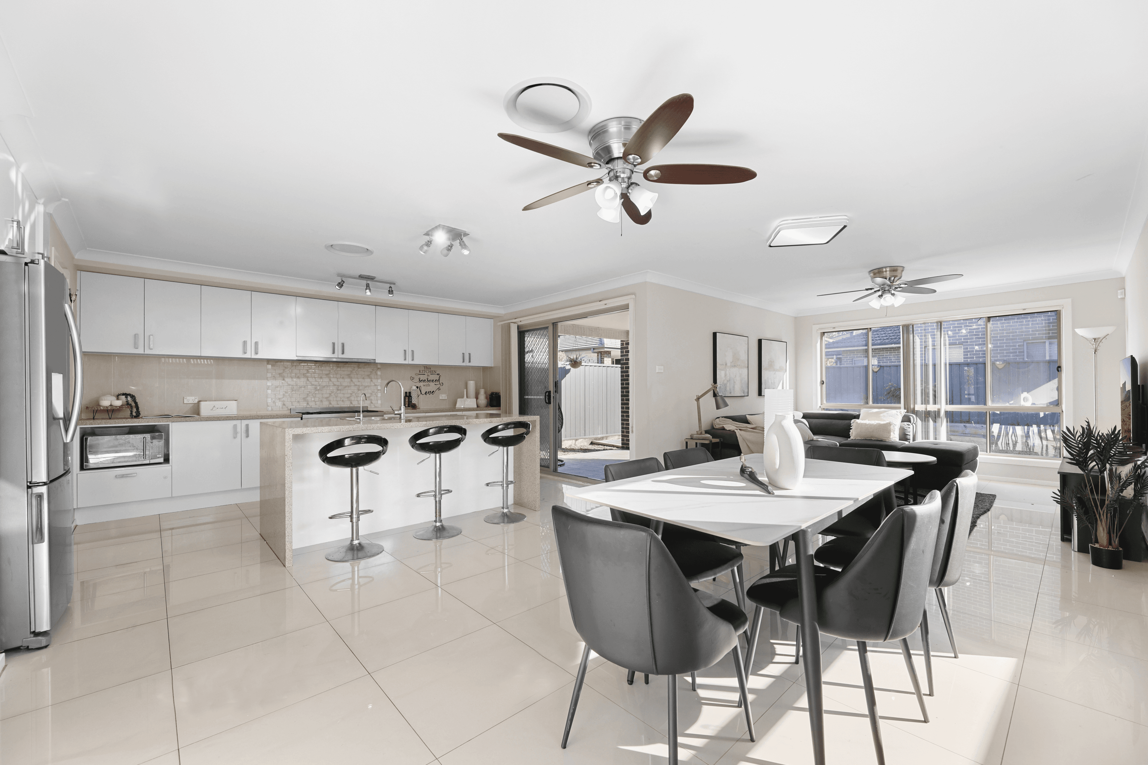 12 Holly Crescent, Jordan Springs, NSW 2747