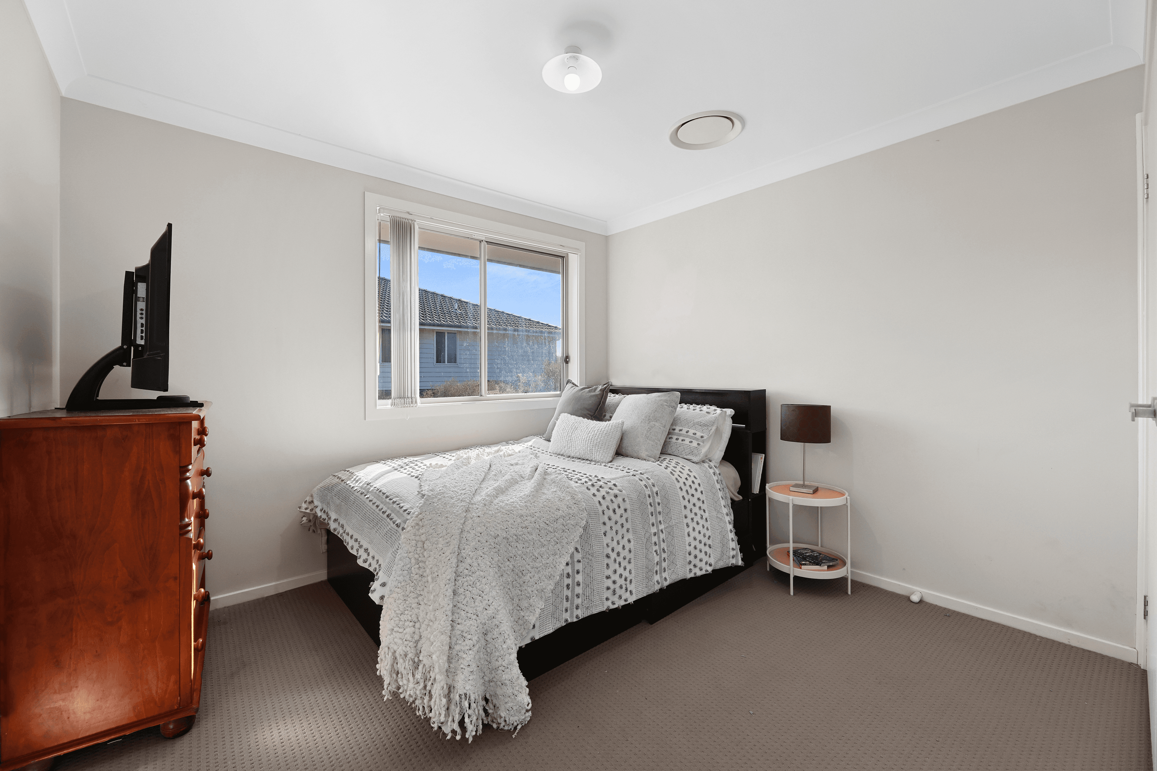 12 Holly Crescent, Jordan Springs, NSW 2747