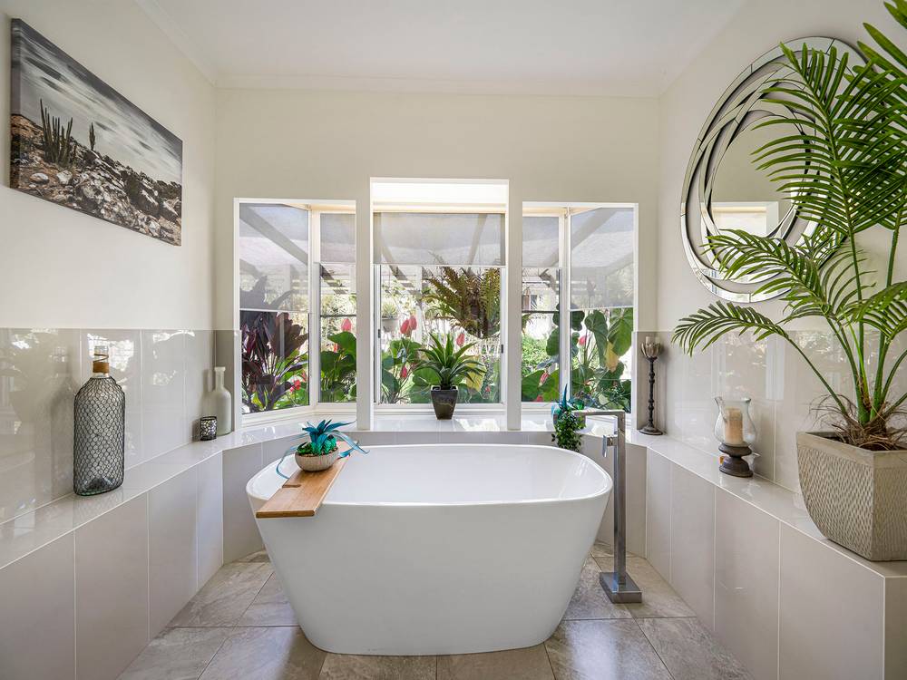 33 Heritage Drive, Glass House Mountains, QLD 4518