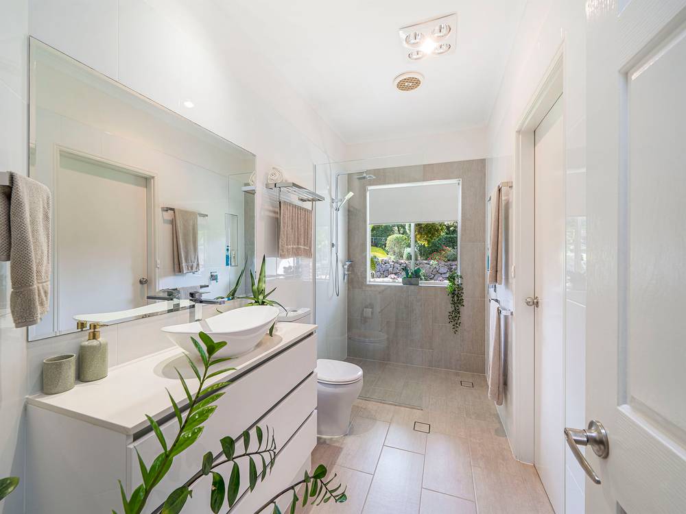 33 Heritage Drive, Glass House Mountains, QLD 4518
