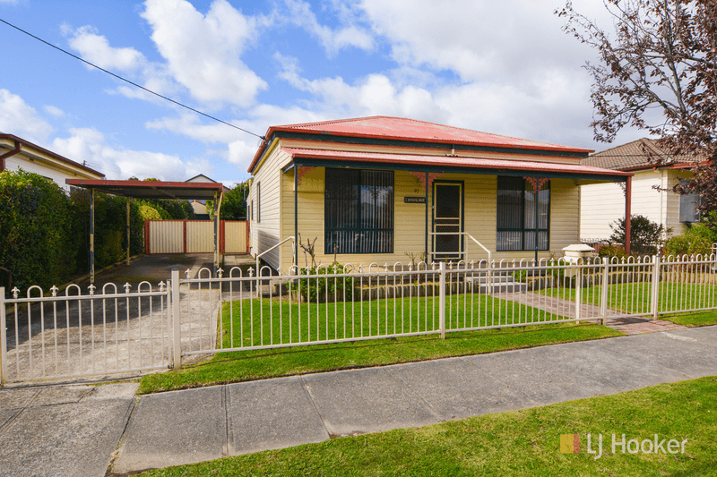 97 Rifle Parade, LITHGOW, NSW 2790