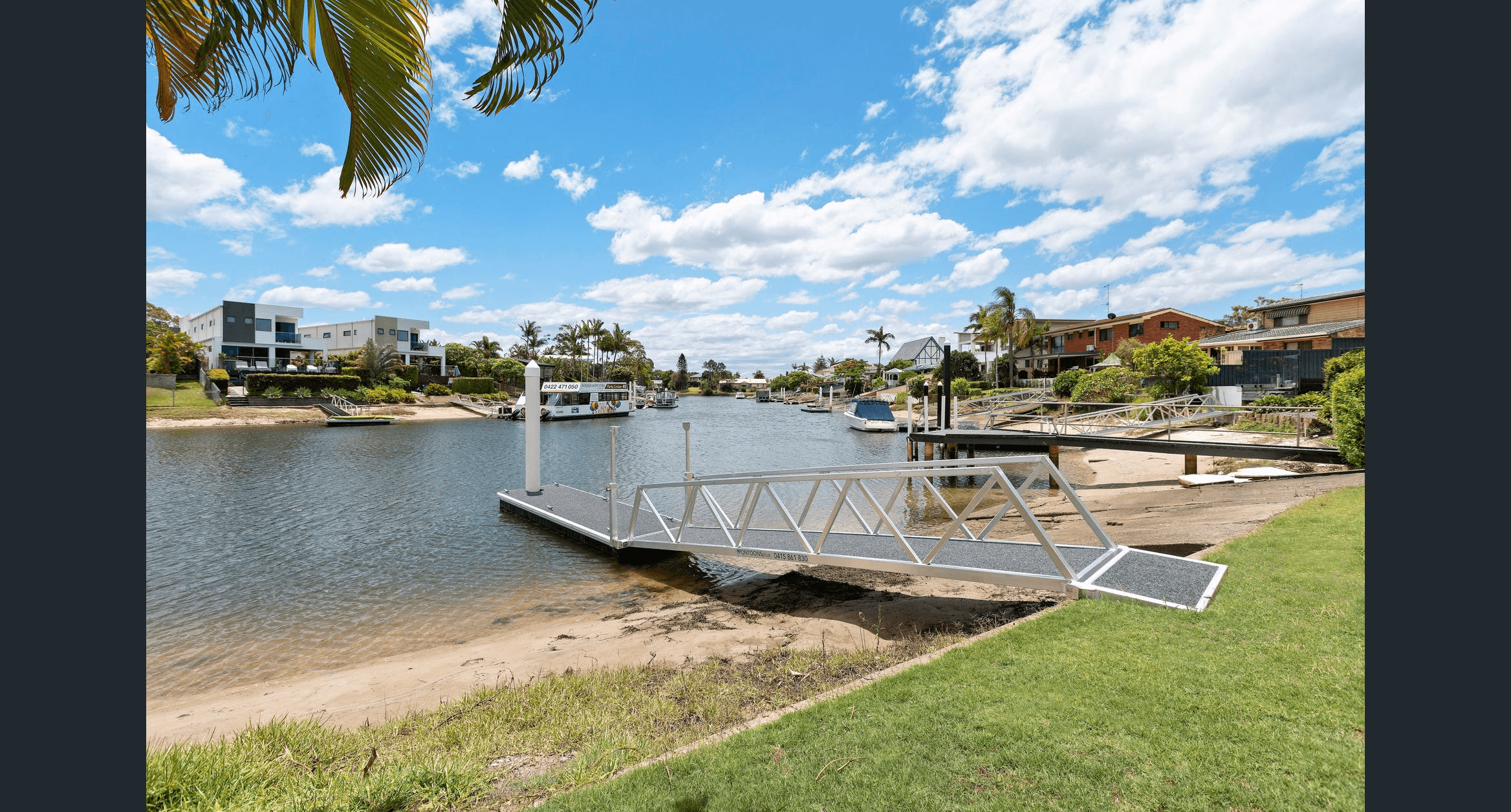 16 Conifer Crescent, BROADBEACH WATERS, QLD 4218