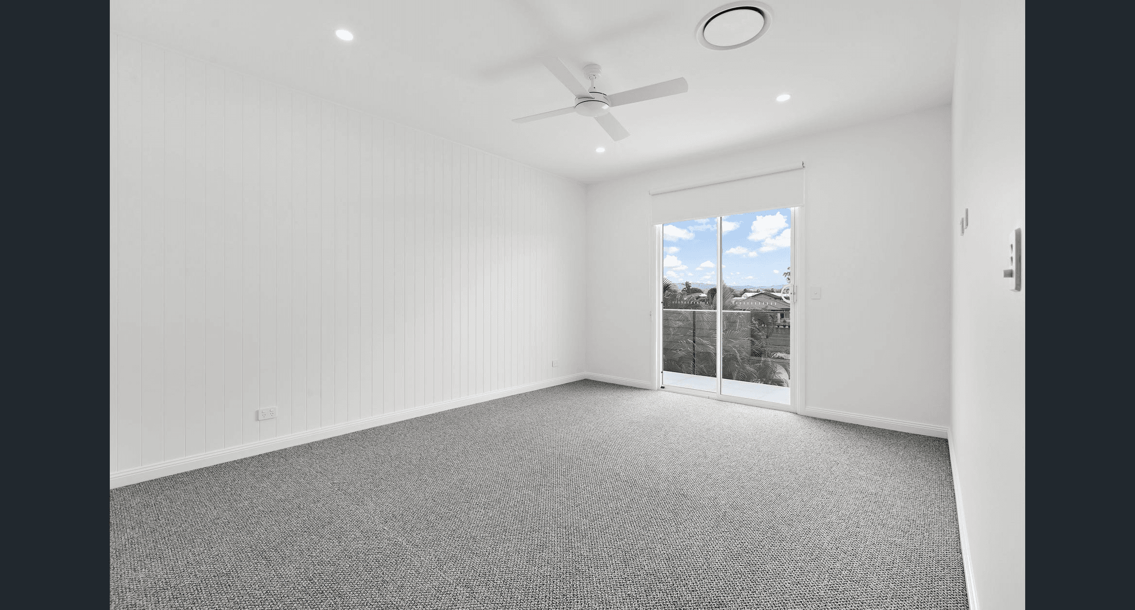 16 Conifer Crescent, BROADBEACH WATERS, QLD 4218