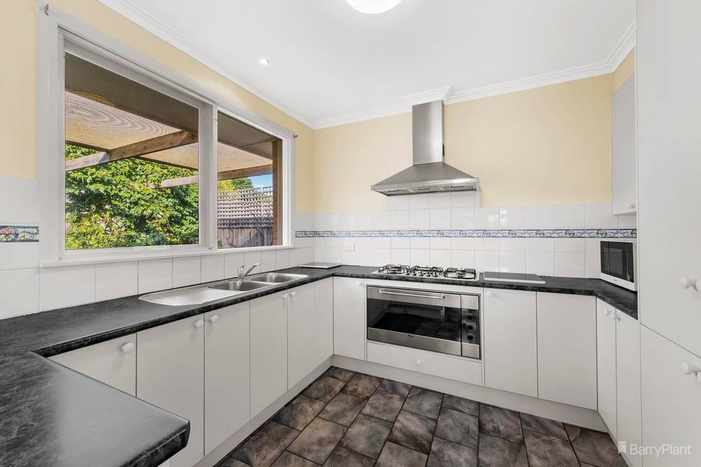 12 Marcus Road, TEMPLESTOWE LOWER, VIC 3107